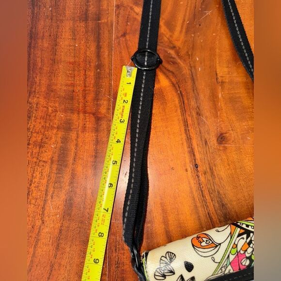 Sakroots Love Song Peace Birds Design Artist Multicolor Crossbody Bag EUC 9”x 8” - Picture 13 of 16